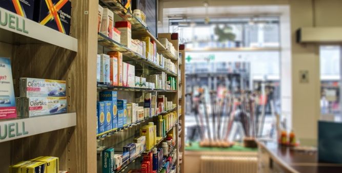 Gamme de produits | Pharmacie 55 | Médicaments, cannes de marche et livraison à domicile | Bienne